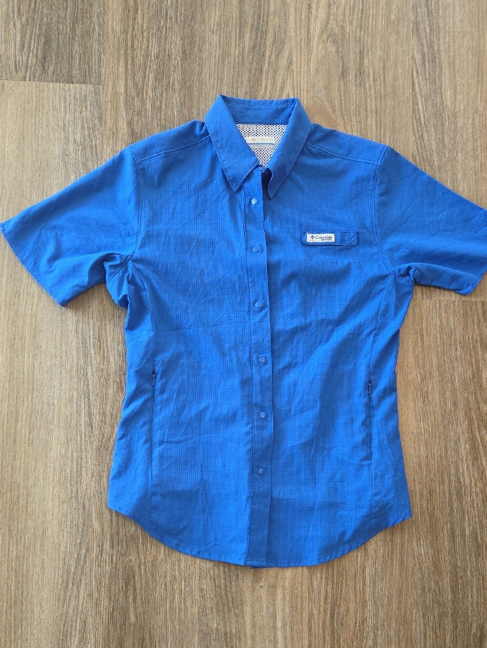 Columbia Womens Short-Sleeve Blue Button-Up Shirt Size XS